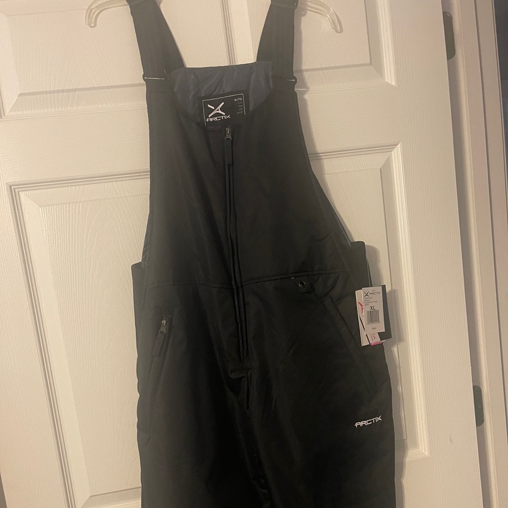 Arctix Black women’s snow bib overalls thermotech with zip pockets - size XL